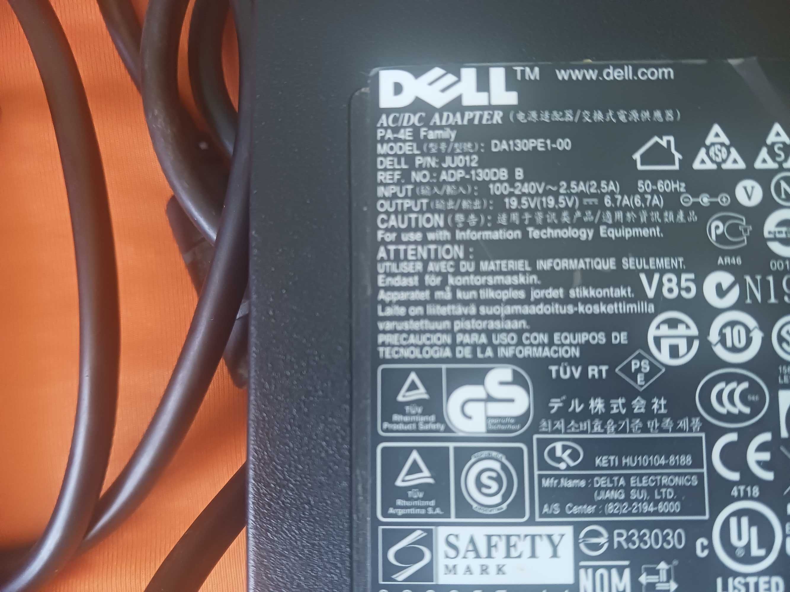 Докинг станция dell k20a и оригинално зарядно