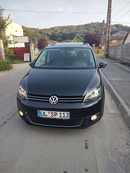 ^ Volkswagen Touran HighLine 2L TDI Euro 5
^ An fabricatie 2011
^