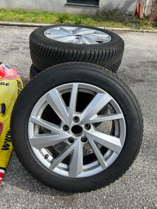 джанти със  зимни гуми Ауди AUDI Q2 Michelin Мишелин 215/55/17 et45 7j