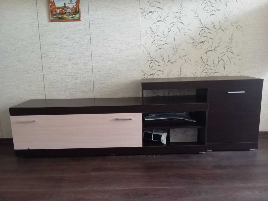 Продаю стенку б/у в отличном состоянии