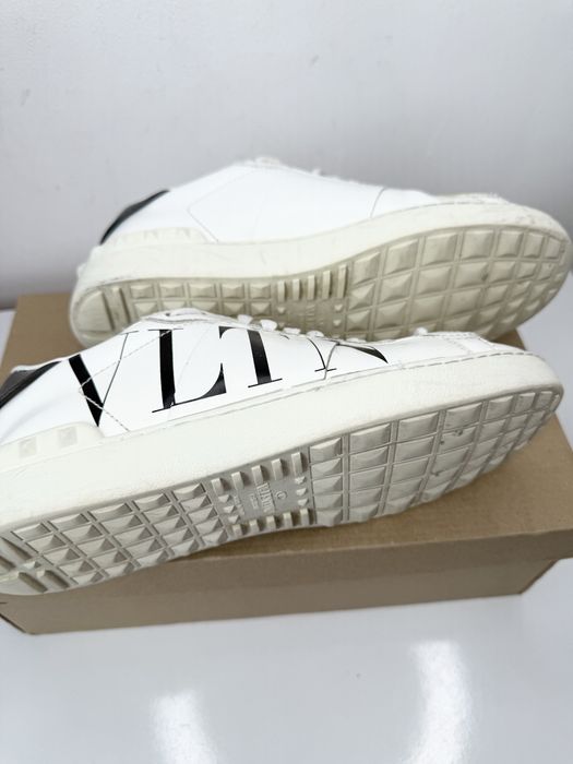 Valentino Garavani  (40) Дамски Обувки