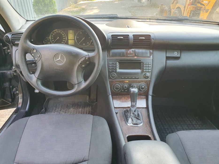 Vând  Mercede - Benz C200 CDI