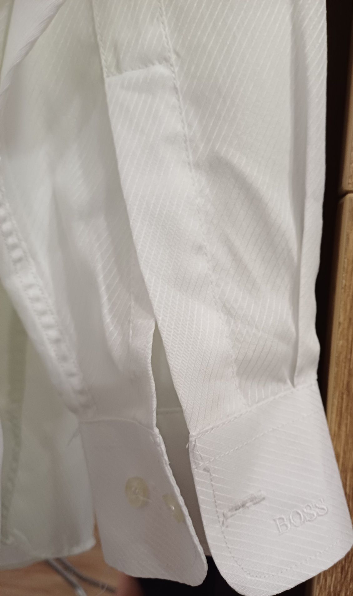 Oversize бяла риза Boss