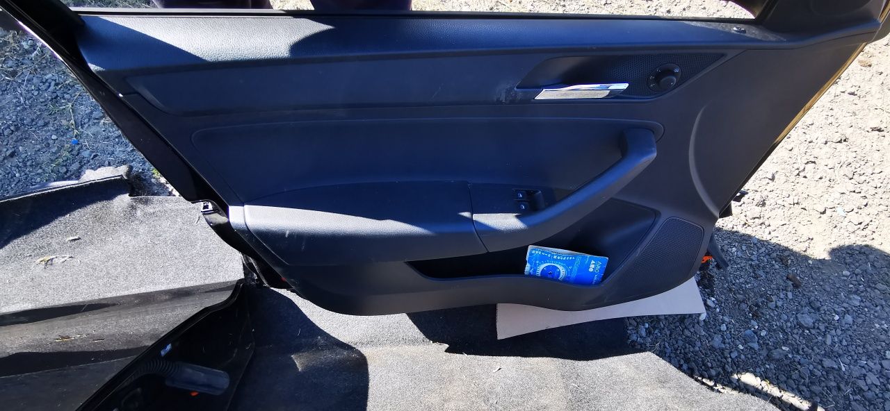 Usa stanga dreapta fata spate completă Skoda rapid Seat toledo negru n