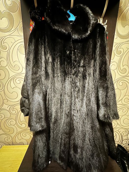 Продам шубу норковую размер 48-50