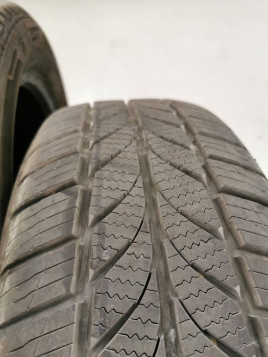 3 броя всесезонни гуми 195/55R16