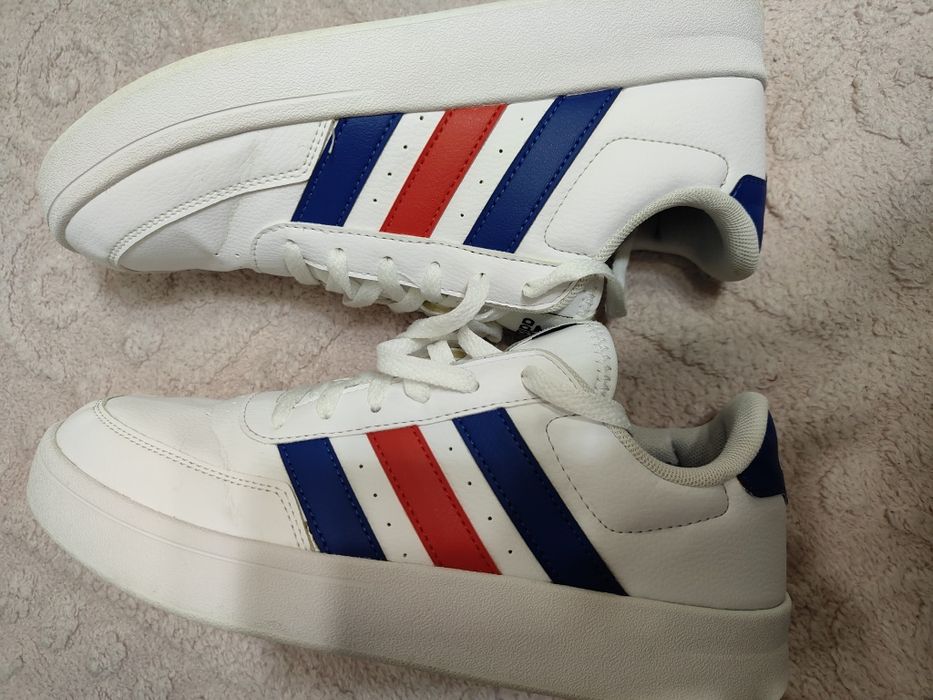 Adidași măr. 7uk (40-41)