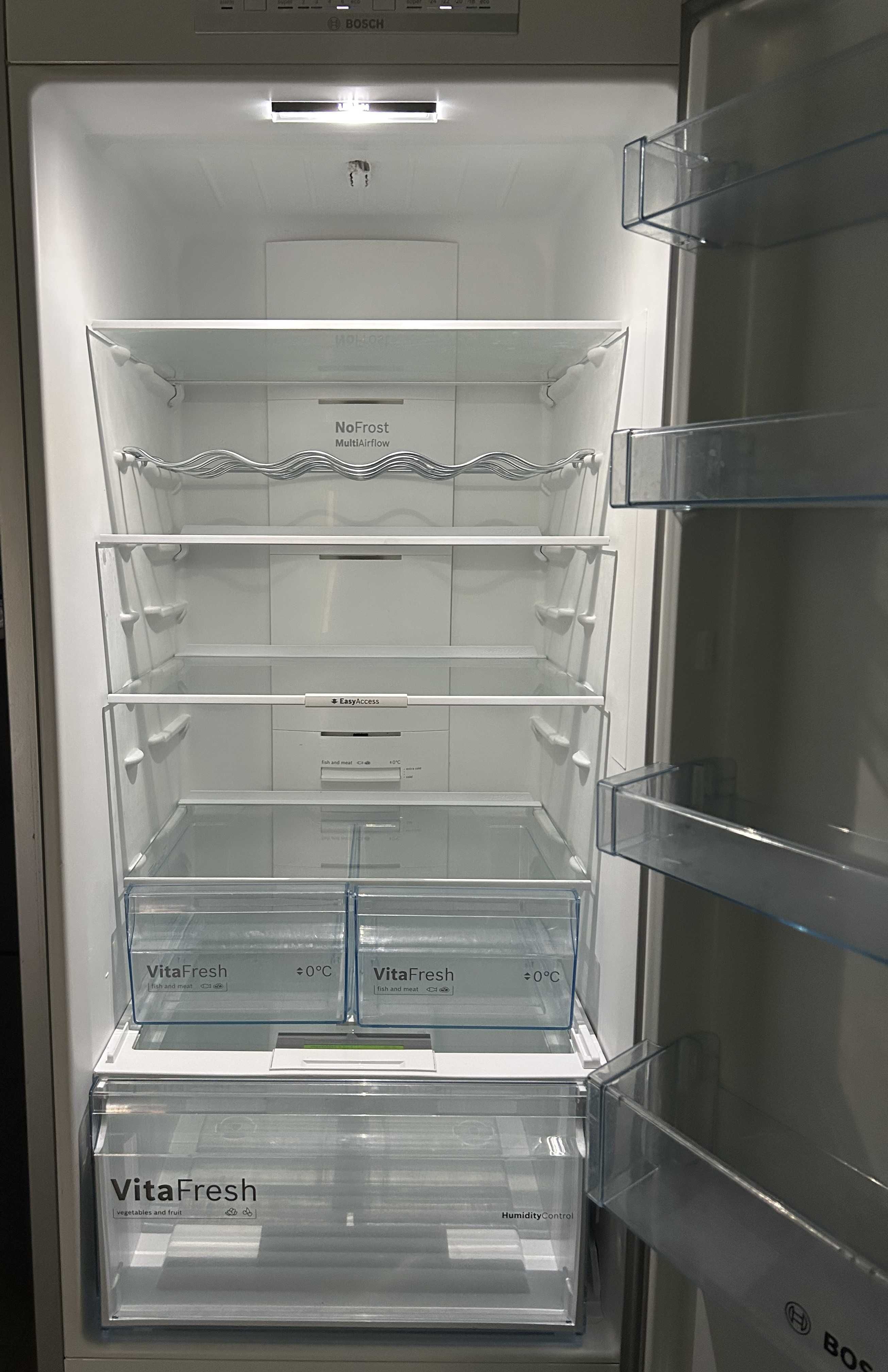 Хладилник с фризер Bosch inox Серия 4 | 203 cm