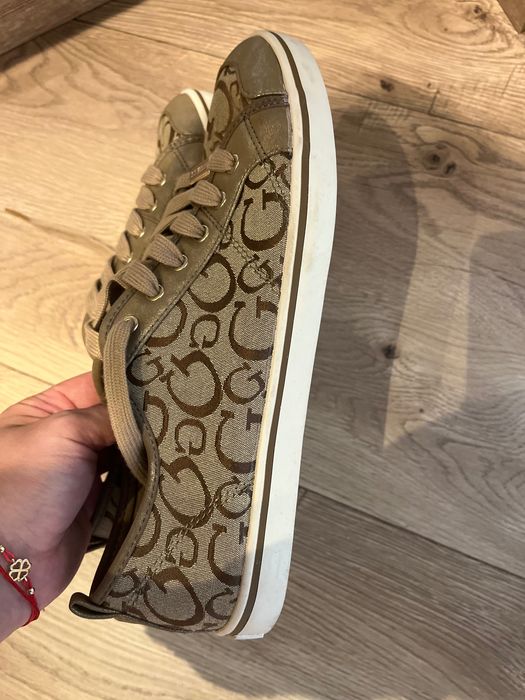 Guess бежови/кафеви нови гуменки