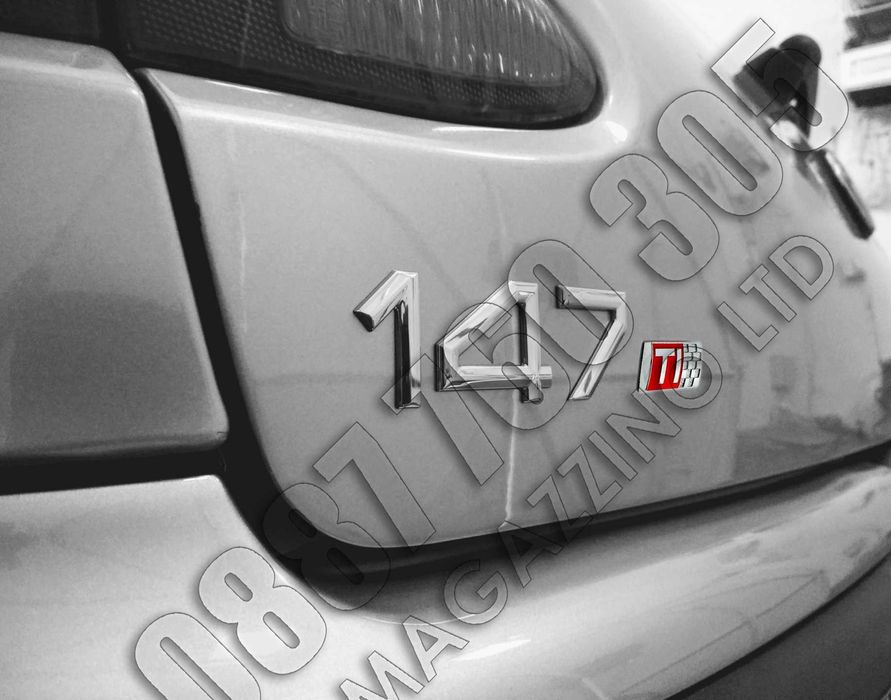 Емблема TI за Алфа Ромео 147 за задния капак метална хром и емайл