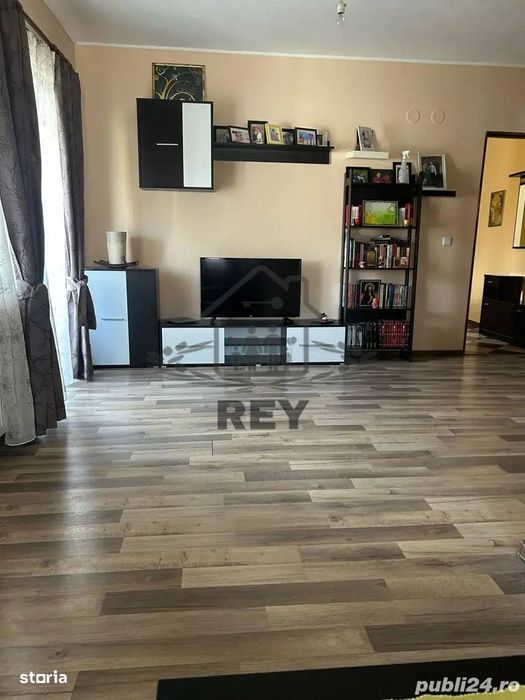 Apartament 4 camere zona Penny Vasile Aaron 89 mp utili