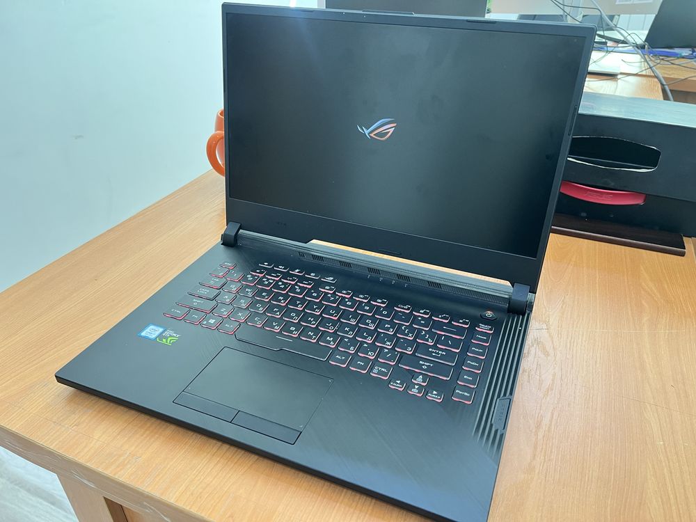 Ноутбук игровой Asus Rog  G513  i7-9th gen