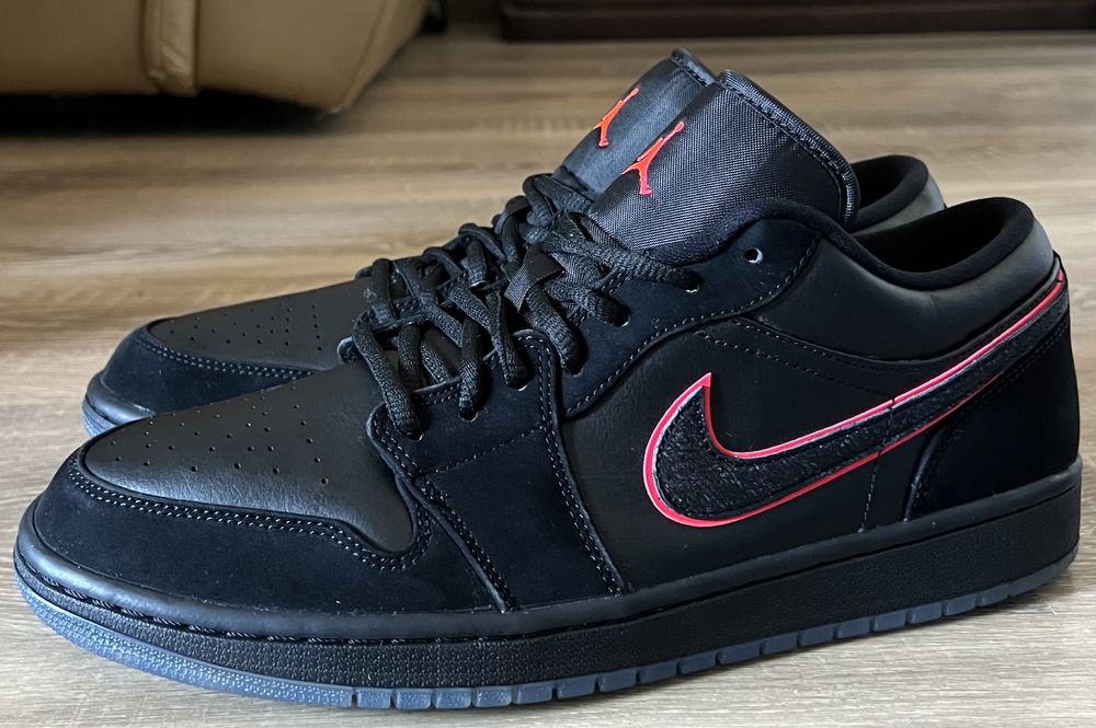 Air Jordan 1 Low Retro Black Red Orbit… marime 45,5