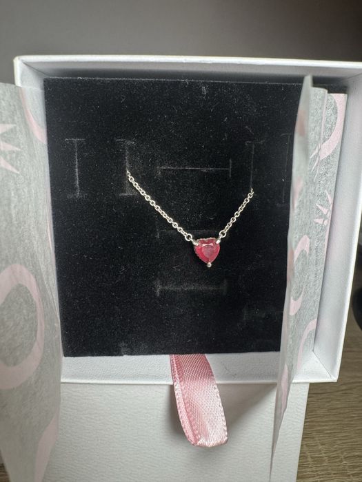 Пандора колие Нежност и романтика