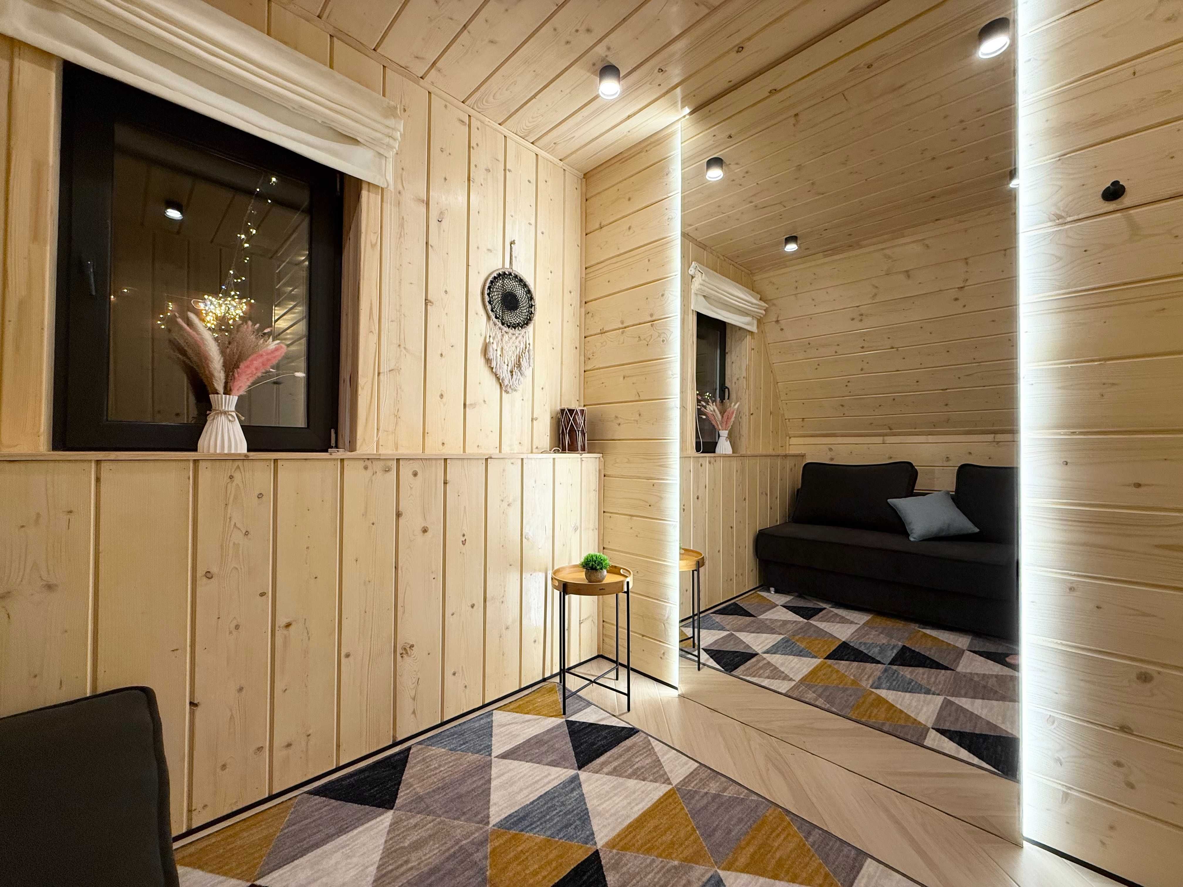 Дом в стиле A-frame (приватная територия)
