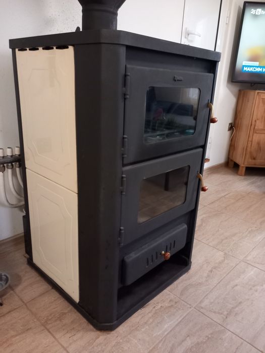 Камина Прити с водна риза