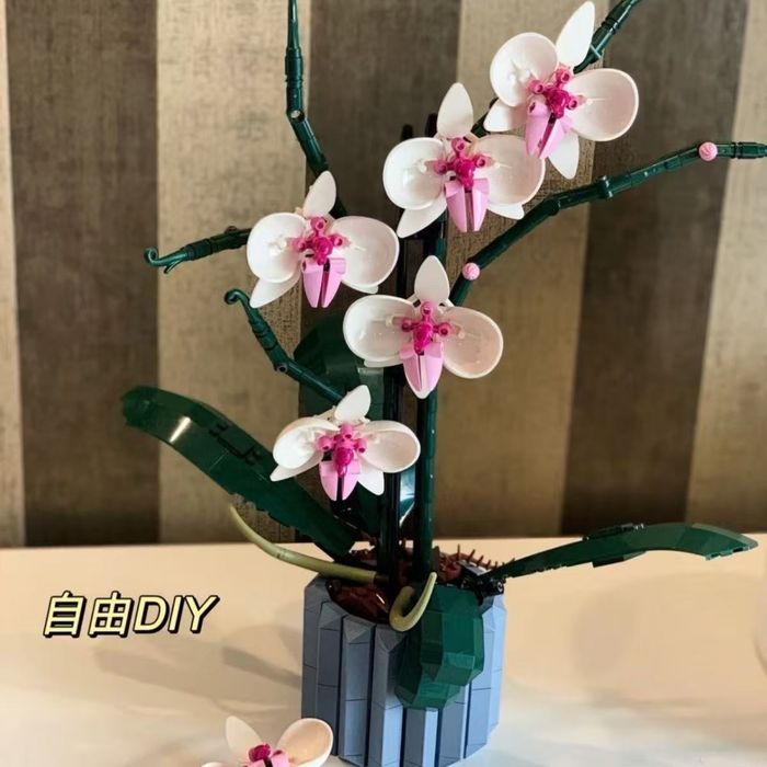 Конструктор «Орхидея» – 608 деталей