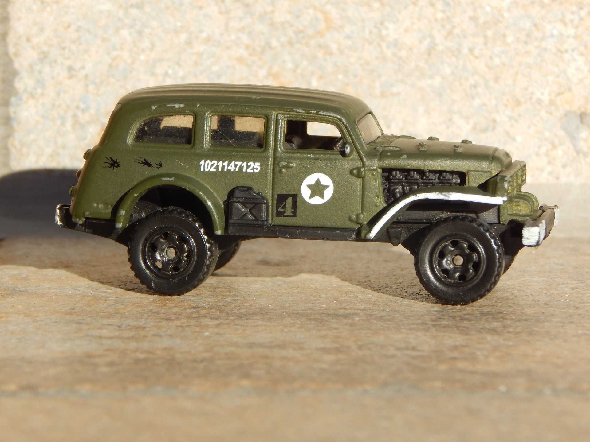 Macheta masina militara Dodge Carryall 1942 Jungle Crawler Matchbox