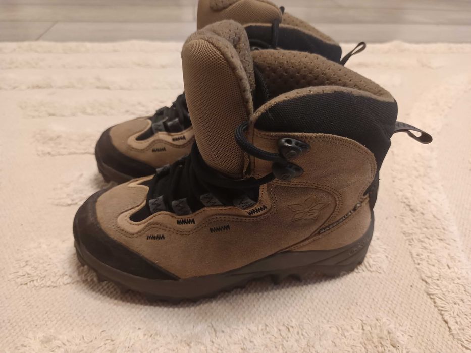 Боти Rossignol с vibram