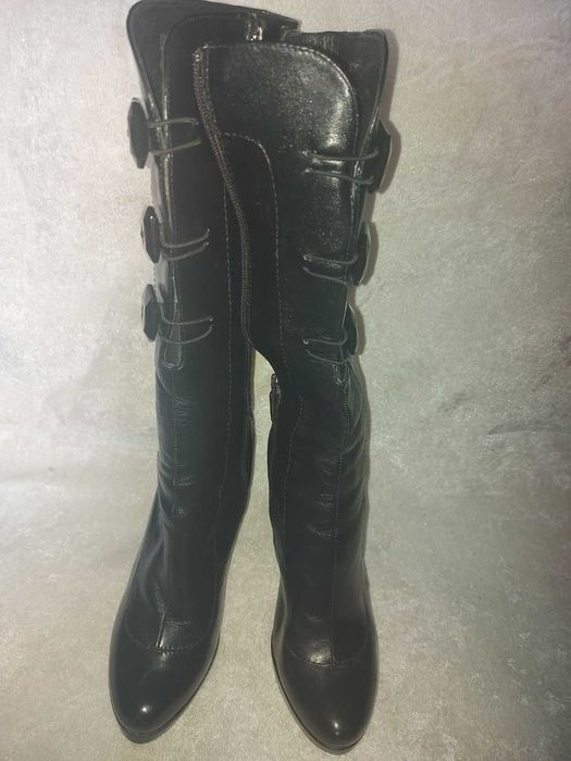 Дамски ботуши Basilia с топла подплата