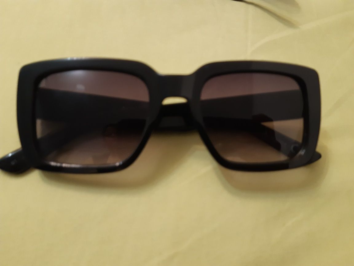 Ochelari de soare NewYorker