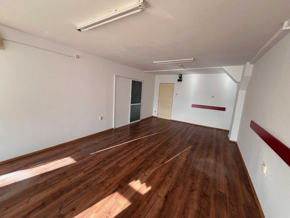 Inchiriez spatiu pentru birouri 158 mp sau 177 mp utili