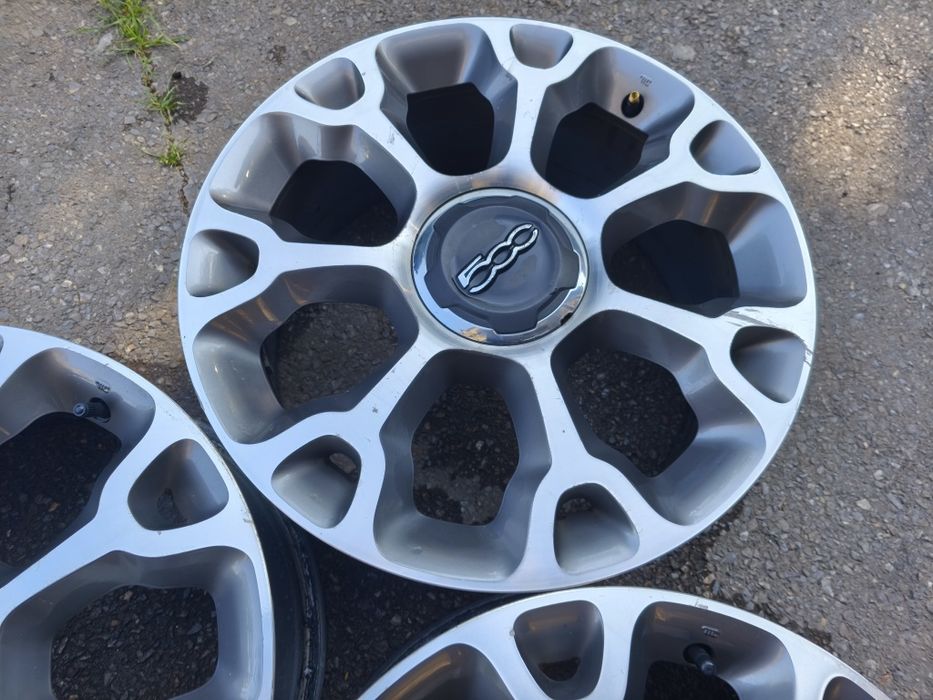 17" оригинални алуминиеви джанти за Fiat 500 L