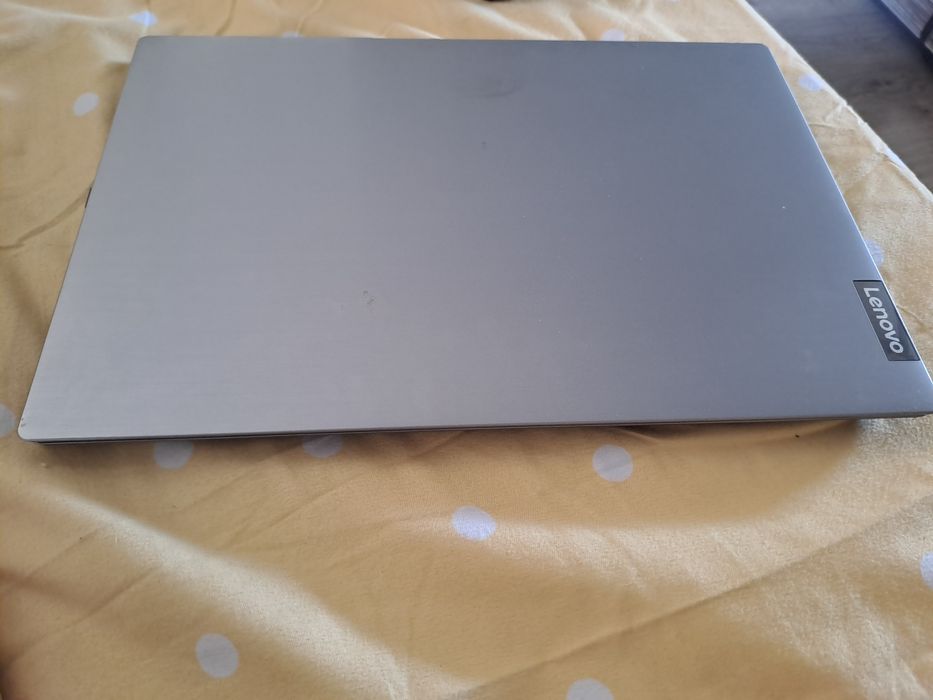Leptop lenovo s145
