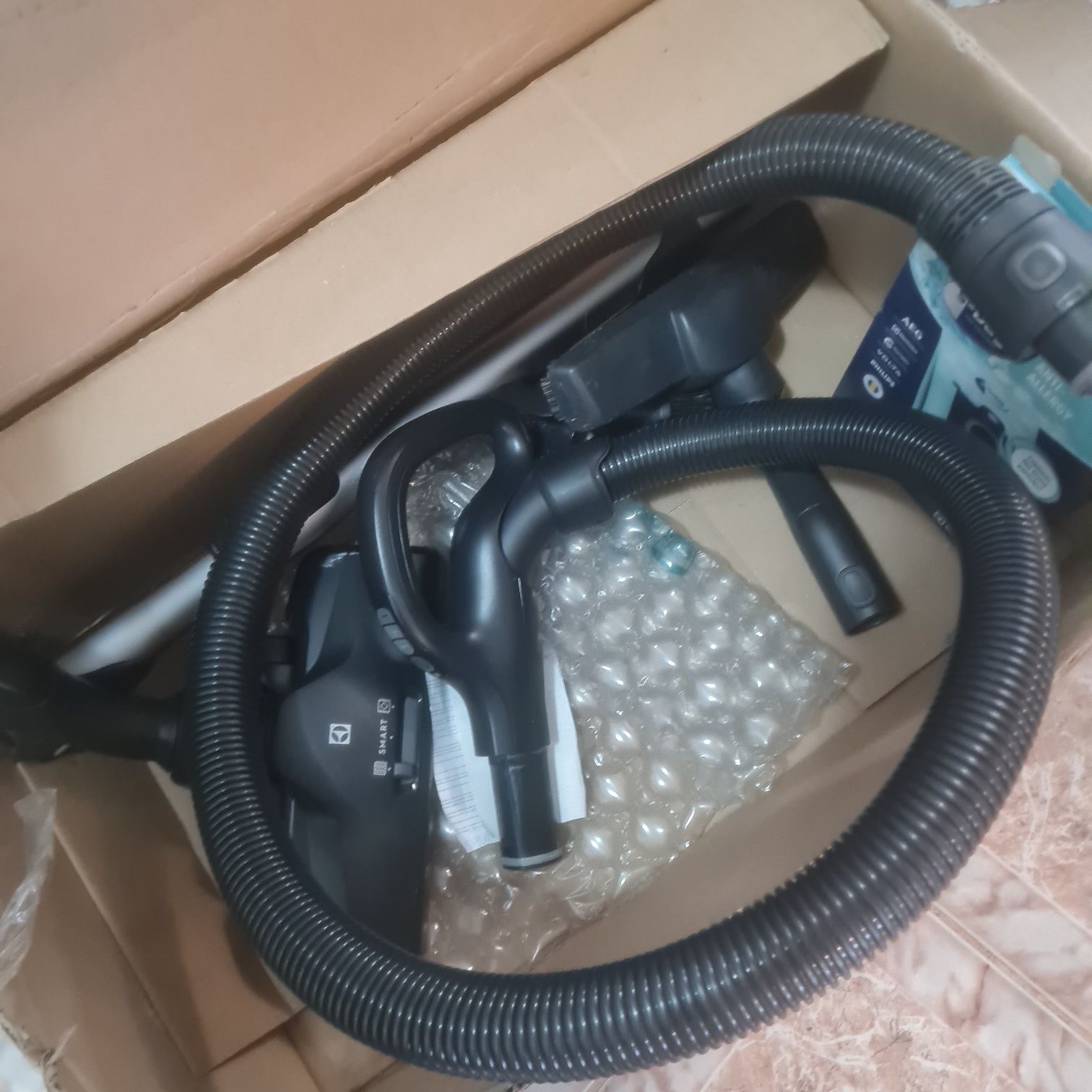 Aspirator ELECTROLUX PD82-8DB silence