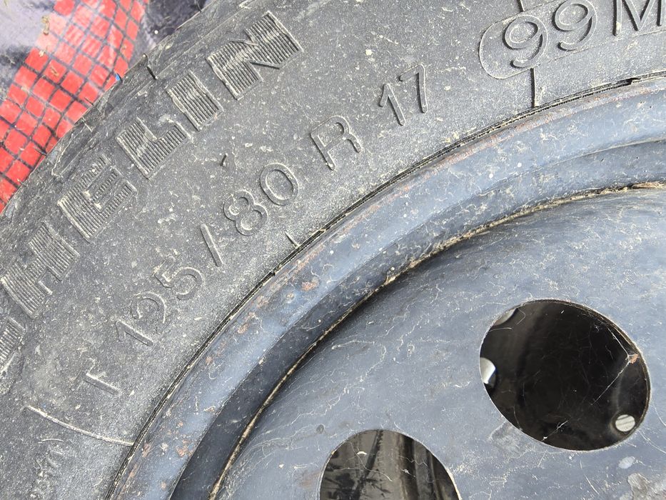 Продавам патерица 17ка волво