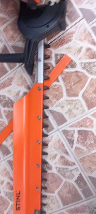 Stihl de gard viu HL 91 KC și HS 86 R