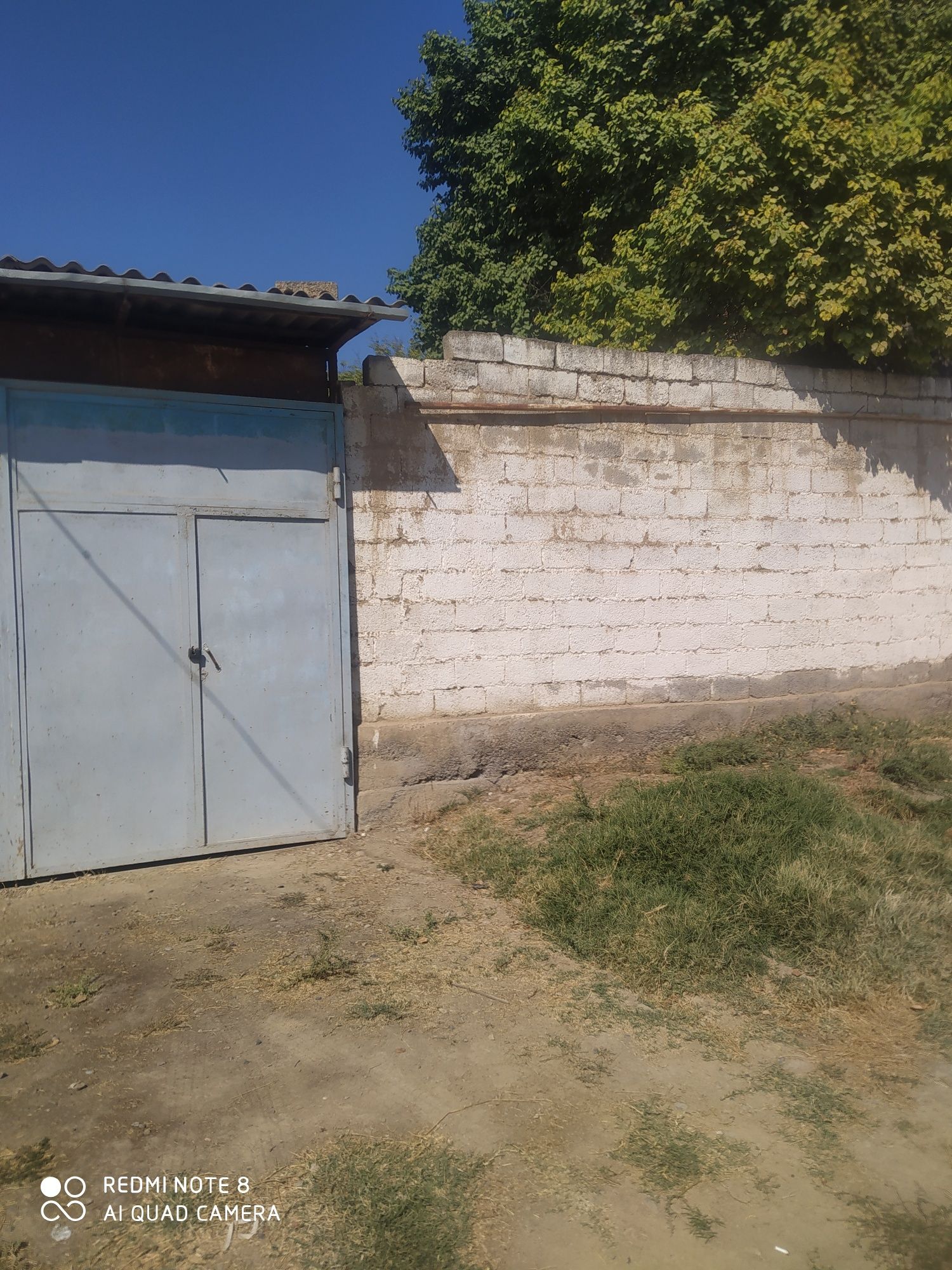 Продаётся участок от солнечного базара 2 км на бетонки заезд  300 м