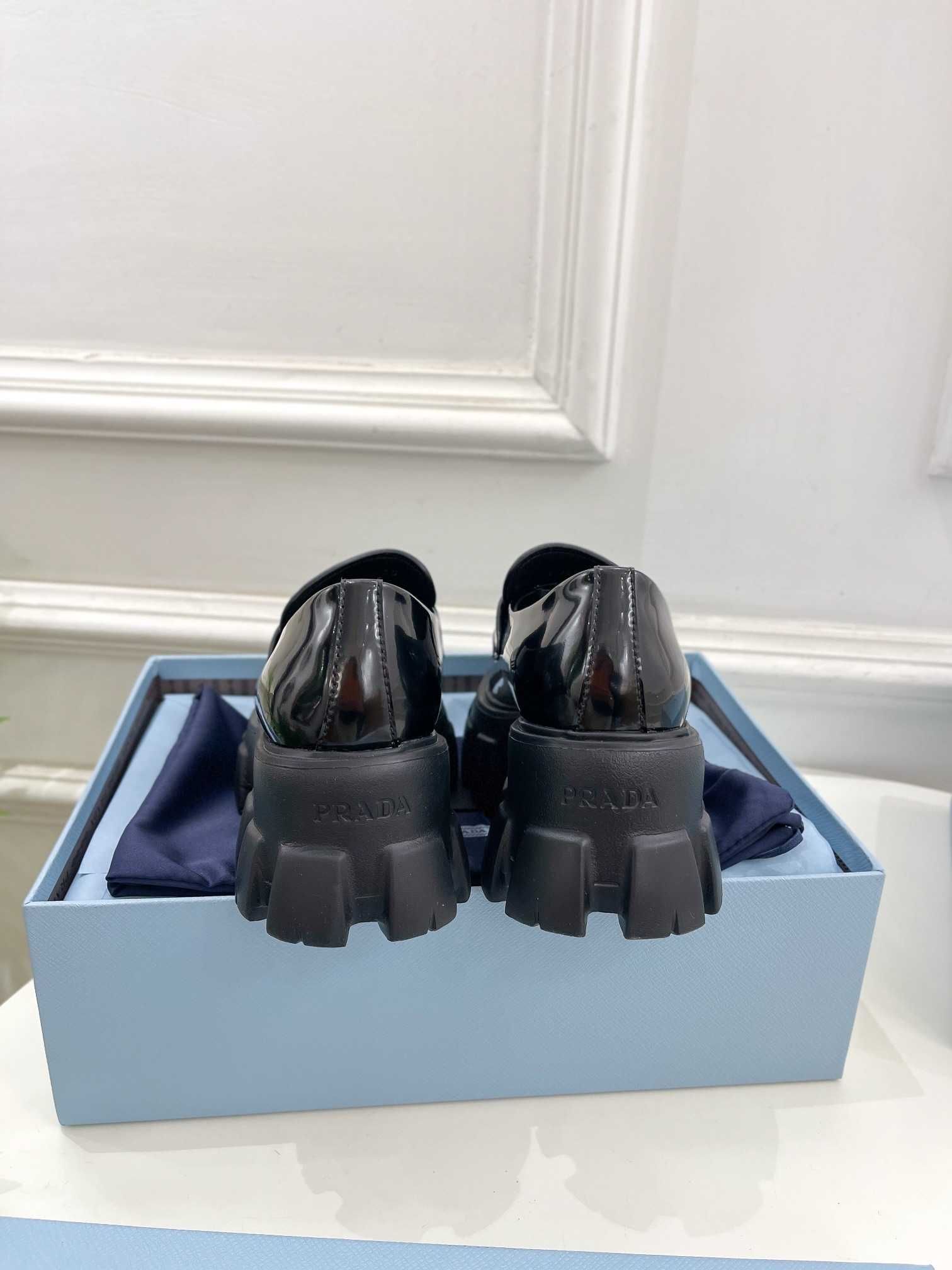 Loafer Prada Monolith lac mat, marimi 35-40, mocasini pantofi Premium