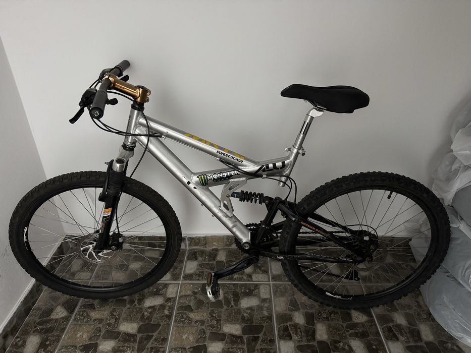 Vand bicicleta, otel si aluminiu