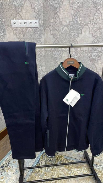 двойка от lacoste в наличии