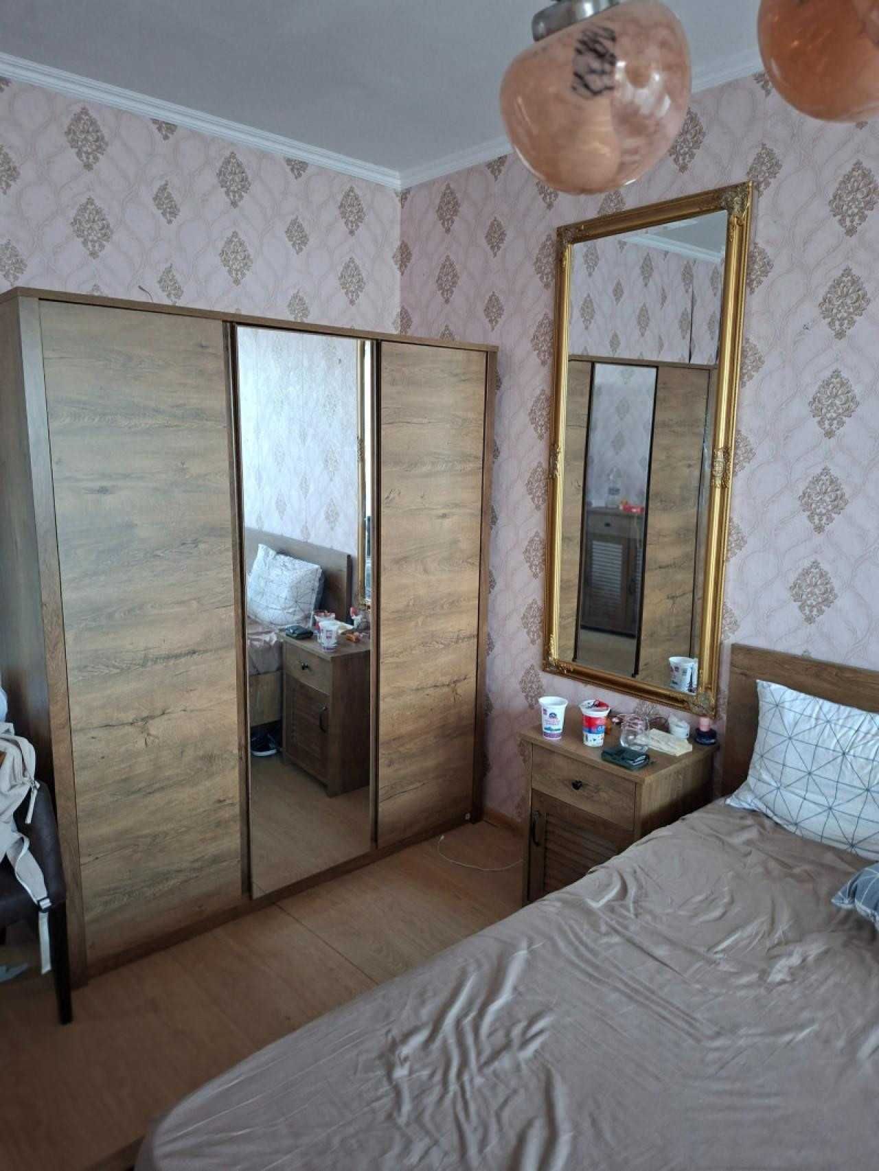 Тристаен апартамент в Центъра
