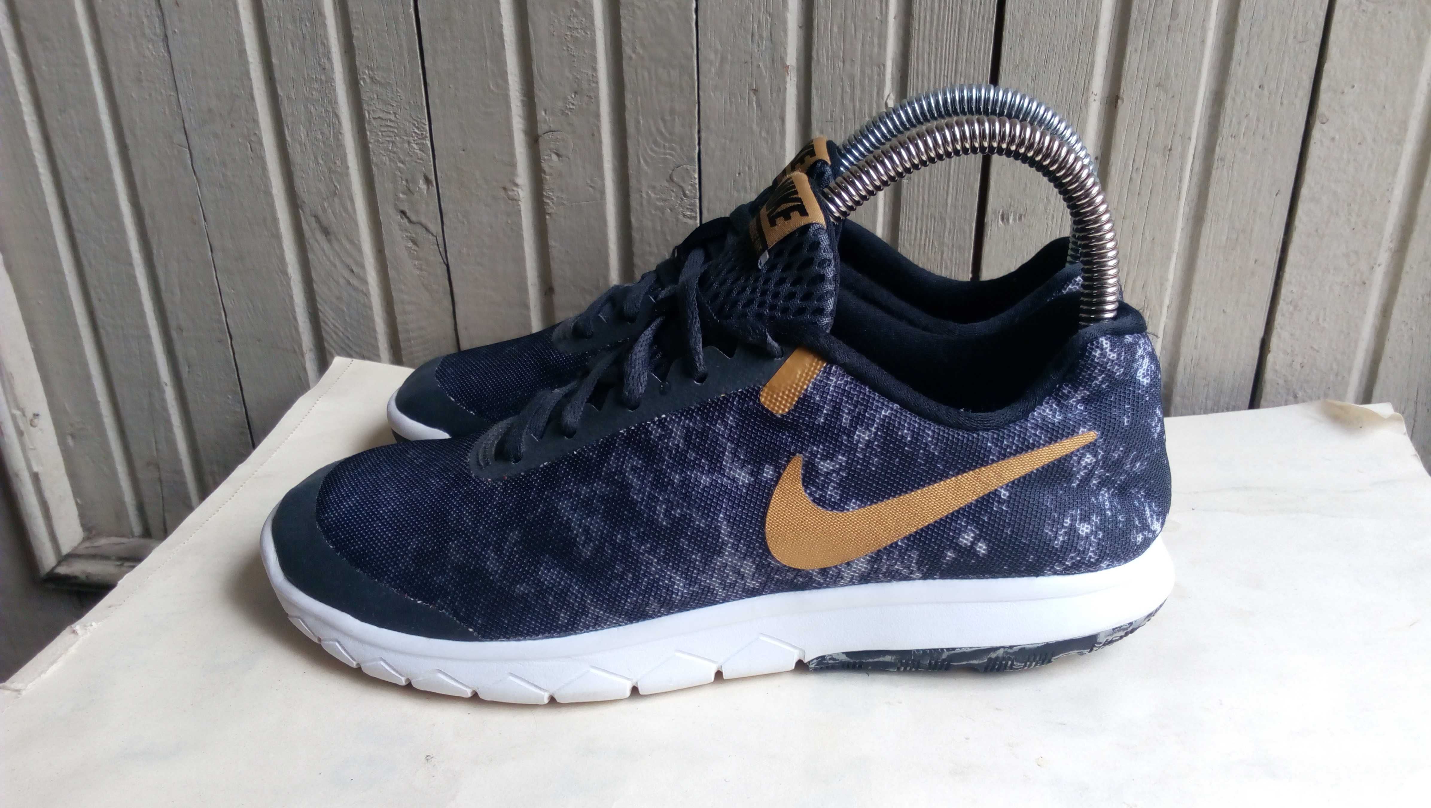 '' Nike Flex Experience RN 6 Premium ''оригинални маратонки 36.5 номер