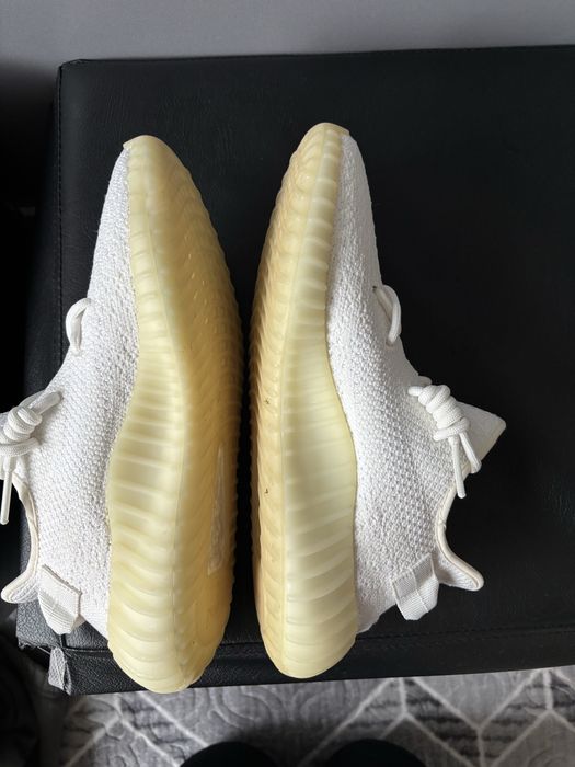 Adidar Yeezy Boost 350 v2