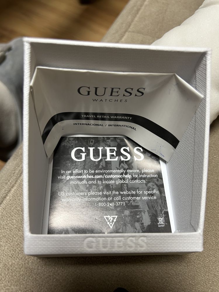 Дамски часовник Guess