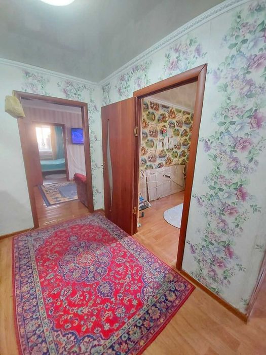 `Продам 4 комн квартиру в Сортировке, 3/5 этаж, дом кирпичный теплый