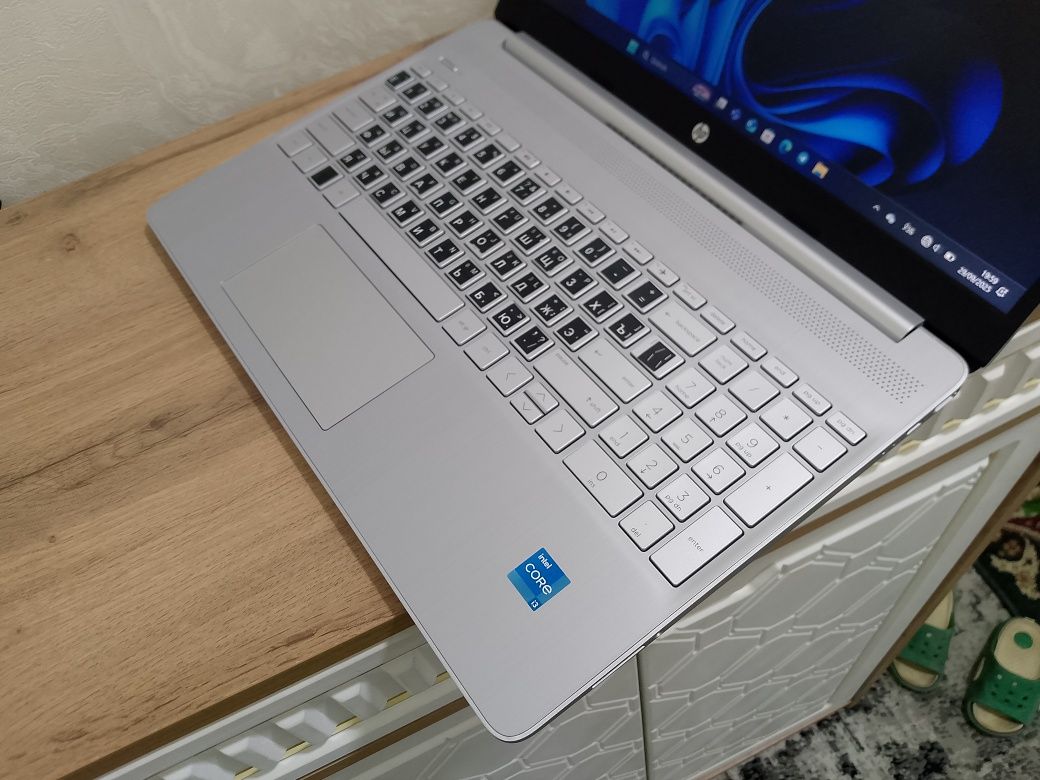 Core i3 -1215U/ SSD 256 gb/ ОЗУ 4 gb/ Ideal yangidek