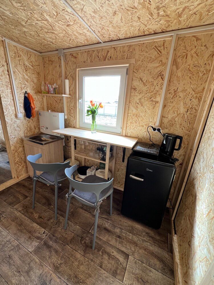 Mini Холодильник Midea компактного типа  Model : MDRD142SLF30 Доставка