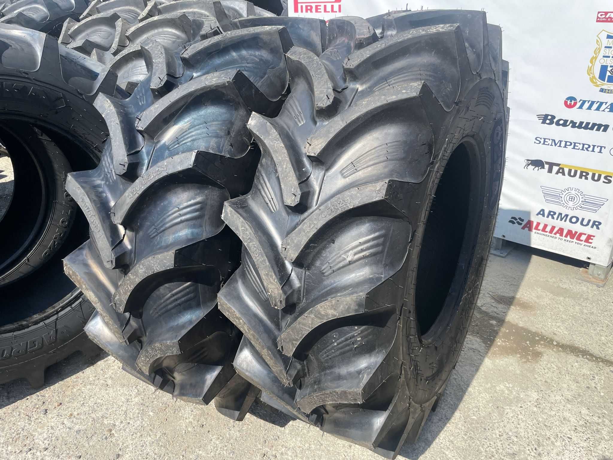 Anvelope agricole 420/85R24 OZKA pentru tractor cu TVA