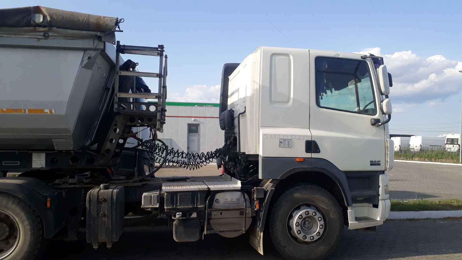 Ansamblu DAF CF 410 cu semiremorca SCHMITZ