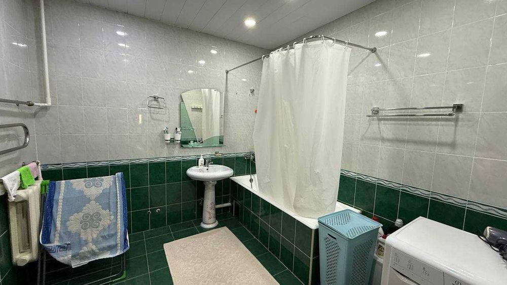 3-х комнатная квартира по ул. Мирабад своя парковка с навесом ID: 4087