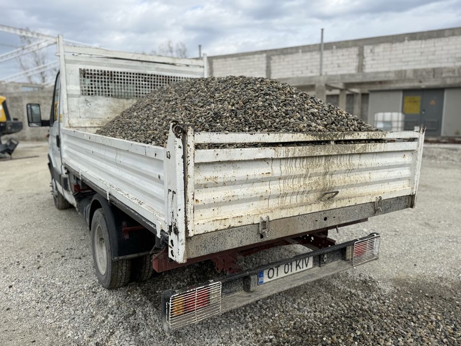 Vand pamant de flori( mranita) , nisip, sort , piatra !!!