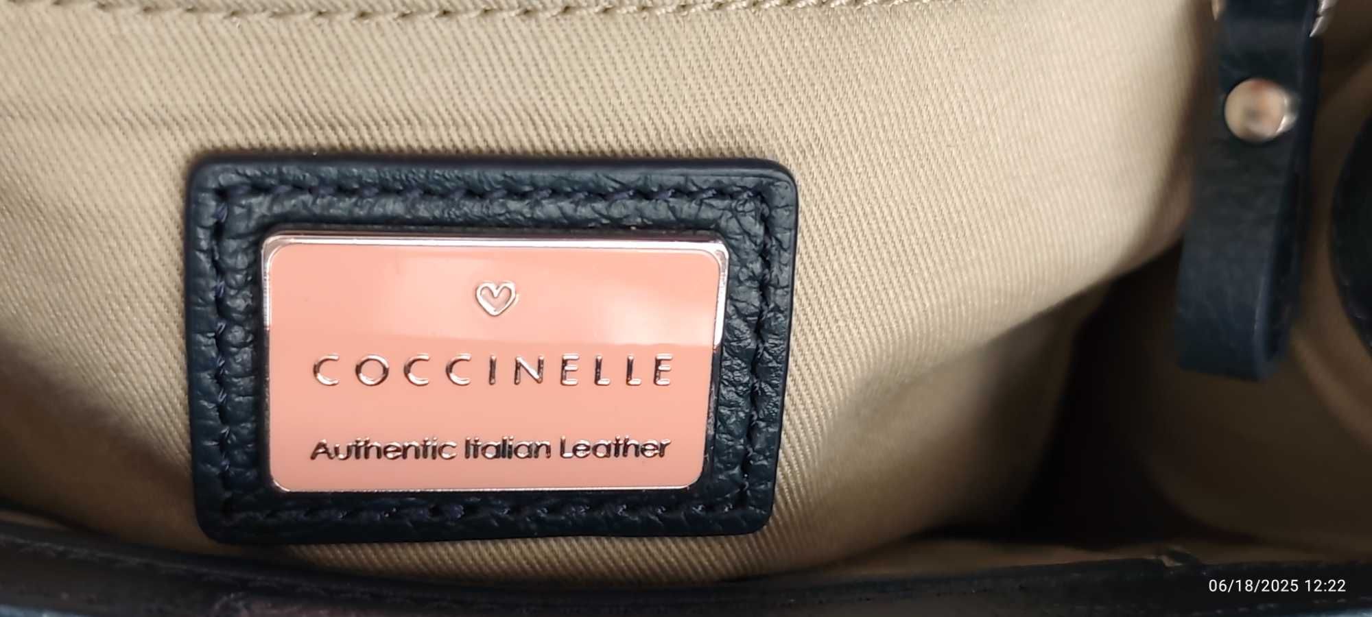Coccinelle cross body