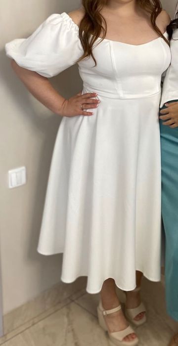 Продам белое платье. Брала на кудалык