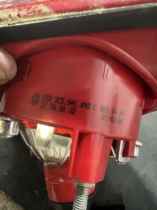 Stop stanga spate portbagaj Volkswagen Vw Passat B6