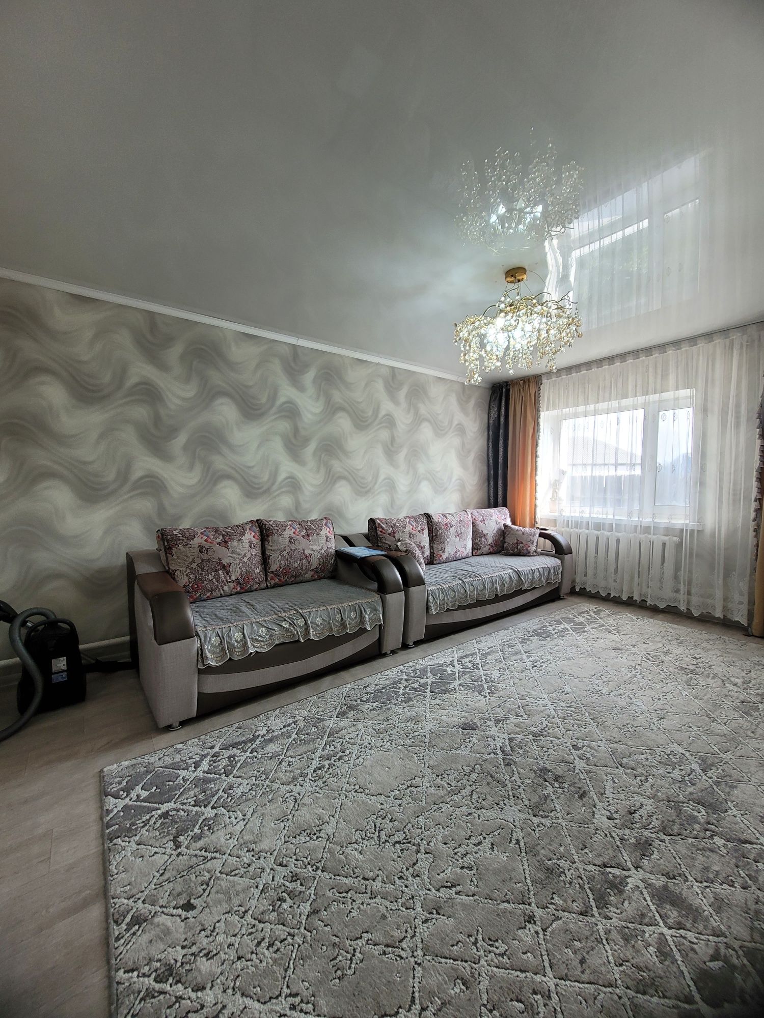 Продам 4 комн.дом район Нахаловка